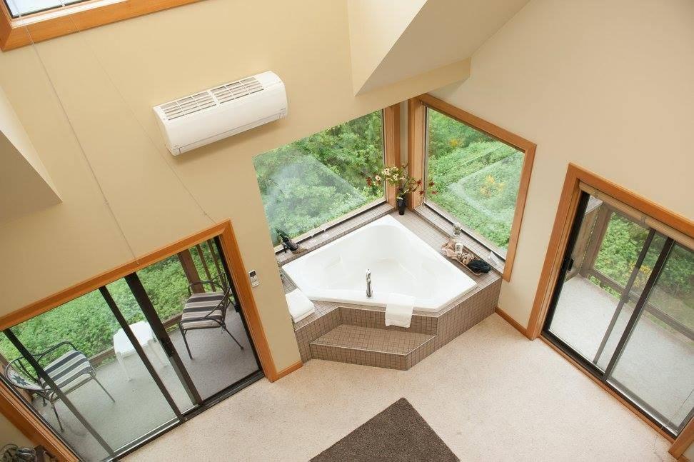 Moon Water Lodge Malahat Экстерьер фото